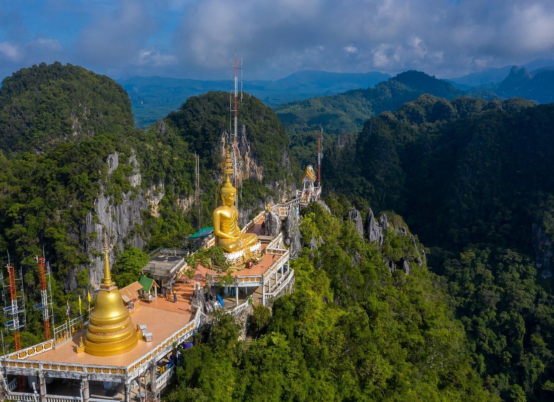 Tiger Cave Temple, Emerald Pool & Hot Springs Tour