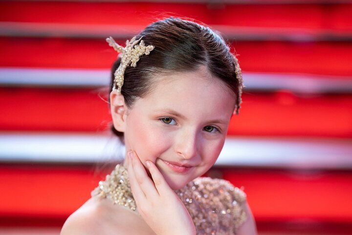 Times Square VIP Photoshoot on the Iconic Red Stairs