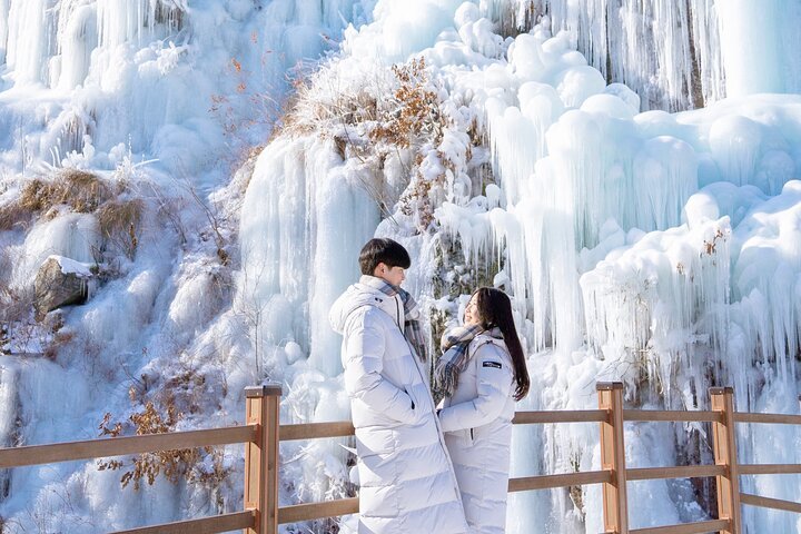 Day Trip to Elysian Gangchon Ski Resort from Seoul