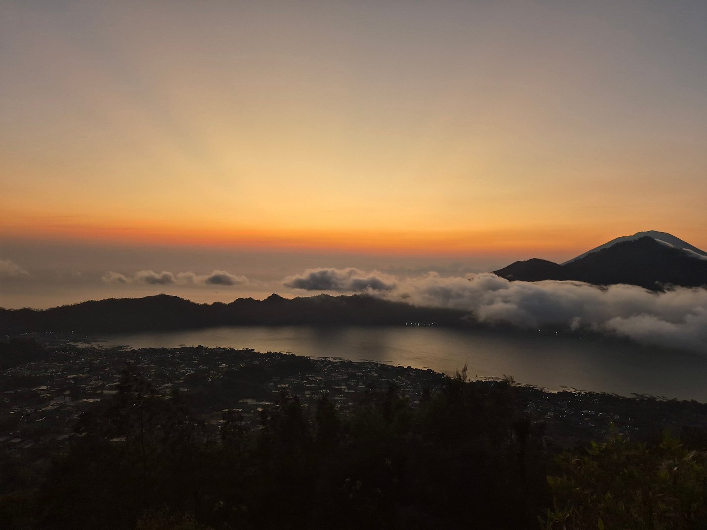 Mount Batur Sunrise Trek with Guide, Breakfast & Hotel Transfers