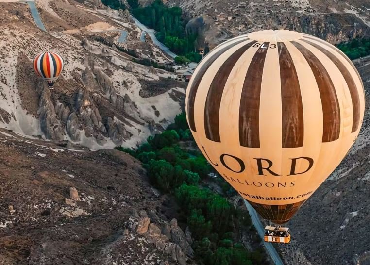 Soğanlı Valley Sunrise Hot Air Balloon Tour with Breakfast & Transfers